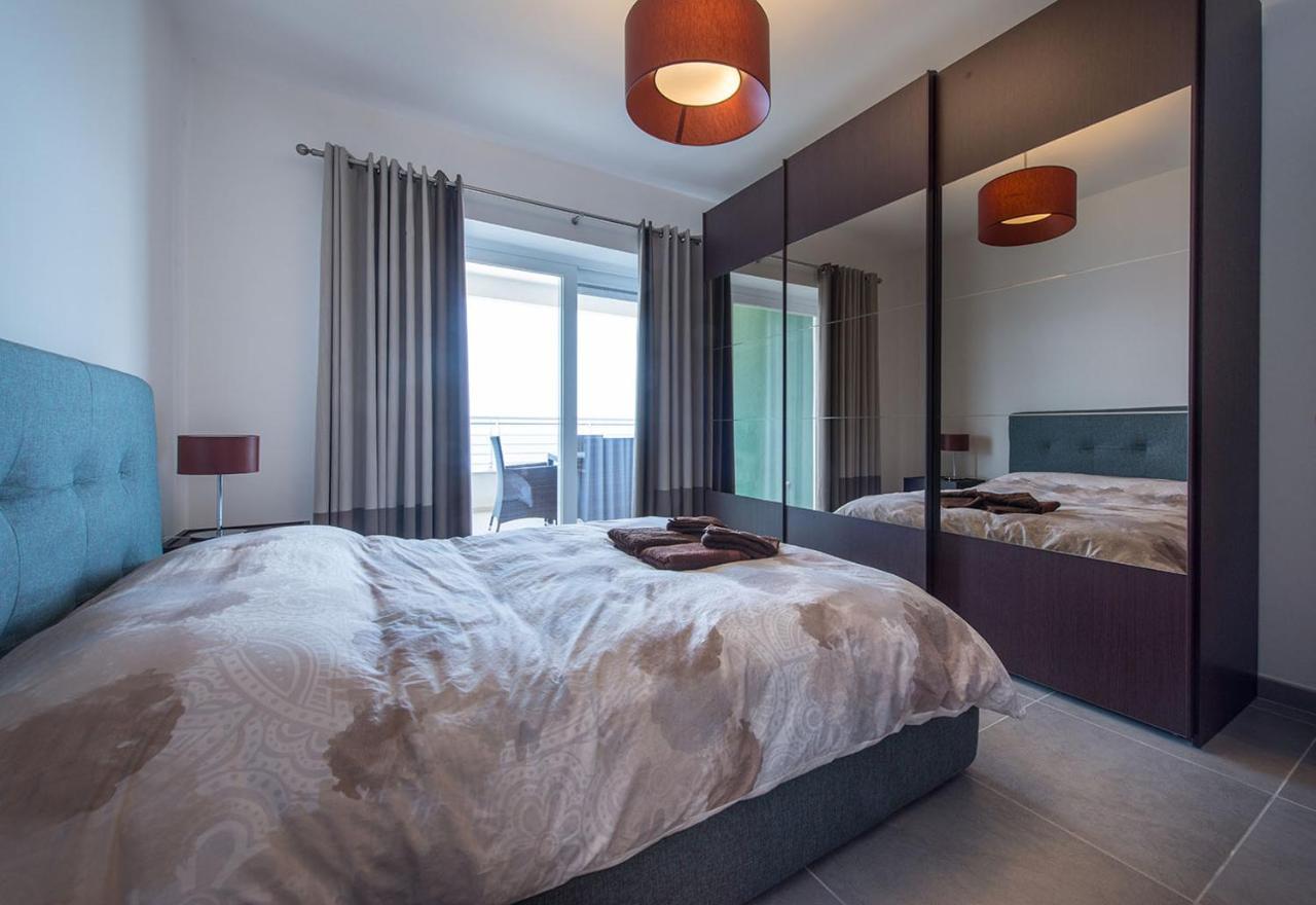 Seafront Luxury Apartment With Pool Sliema Ngoại thất bức ảnh