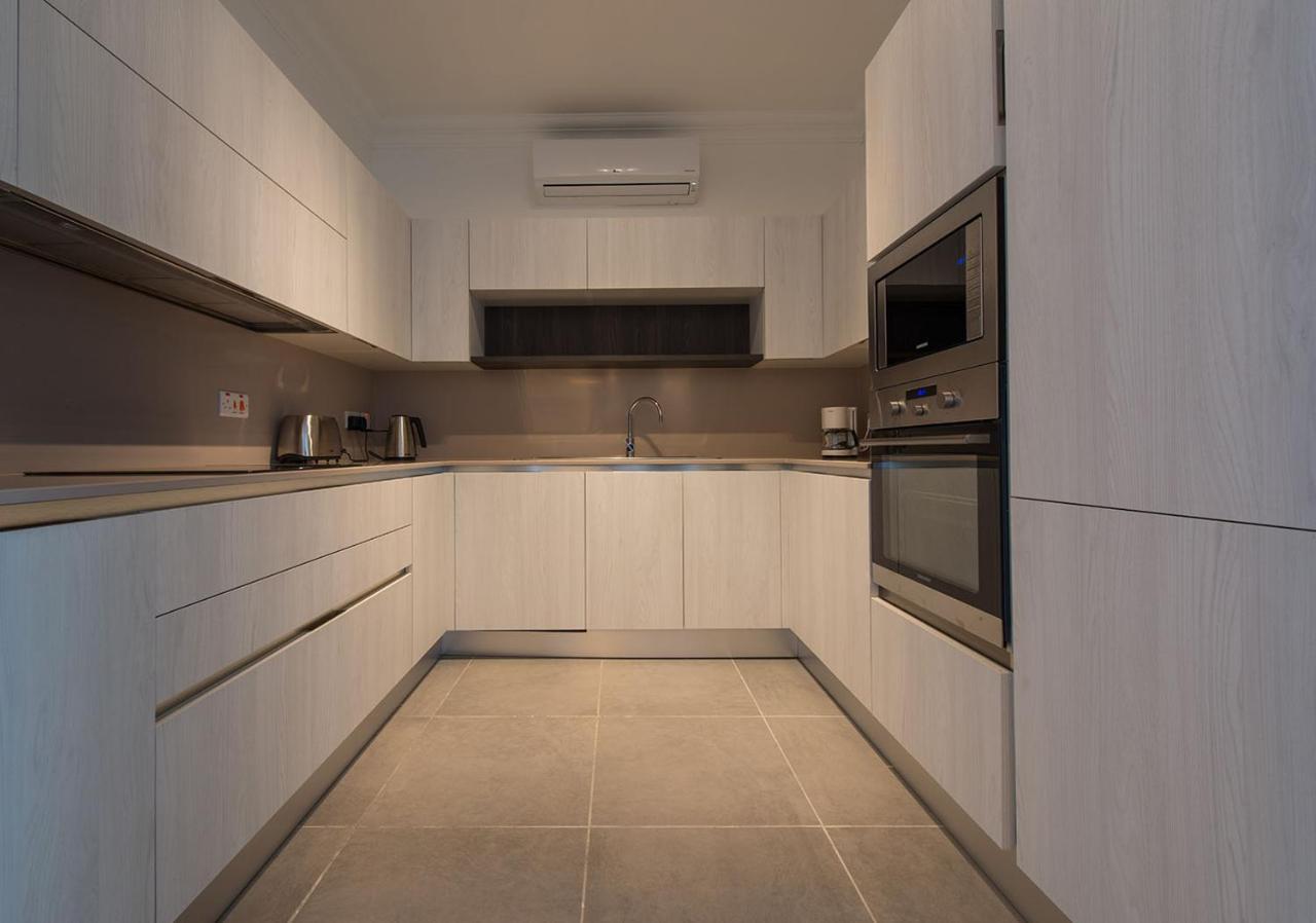 Seafront Luxury Apartment With Pool Sliema Ngoại thất bức ảnh
